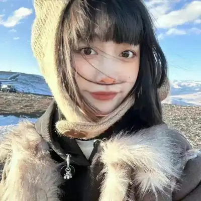 黄莉颖